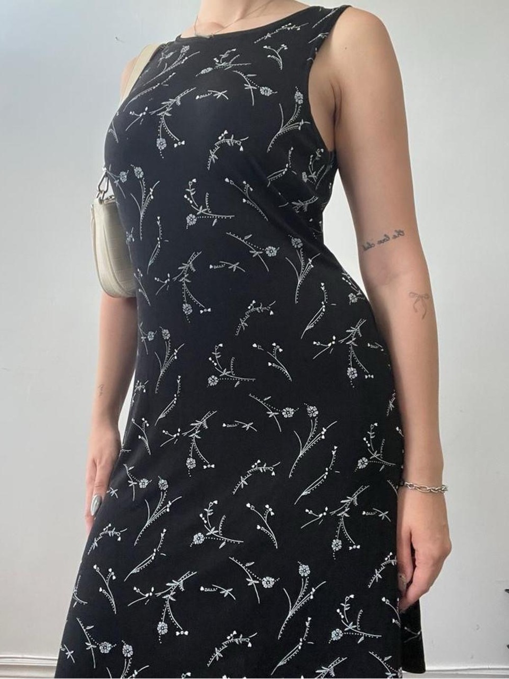 Black Floral Patterned Vintage Dress - Picture 3 of 8